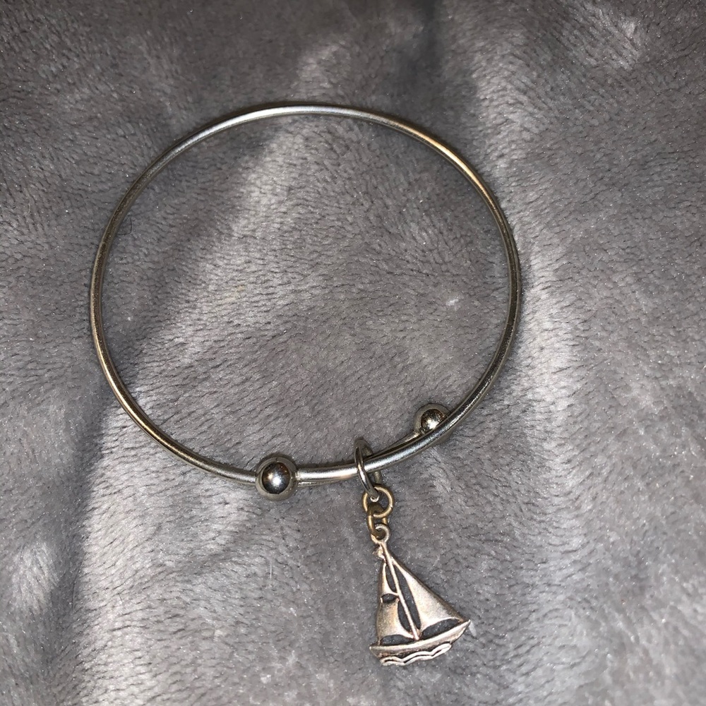Sail boat bracelet